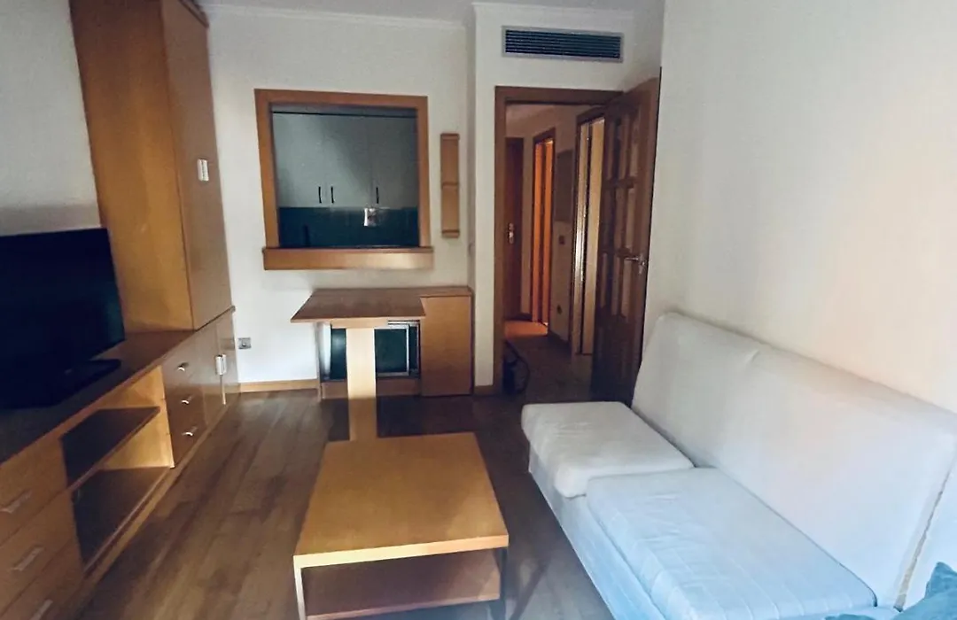 Apartamento Belfast con wifi, piscina y Netflix-1